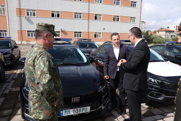 Foto - İşte büyük ve güçlü Türkiye! Arnavutluk ordusuna bağış