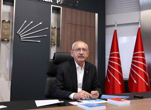 İşte CHP'nin monşerleri! Gitmiyorlar