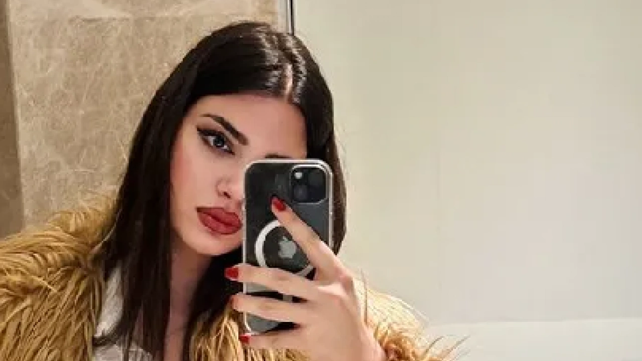 Foto - İşte çöpten meyve toplayanları savunuyor görünen CHP’lilerin bileklik hassasiyeti kaç liraymış?