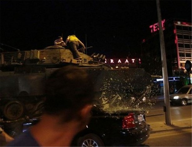 Foto - İşte dakika dakika darbe girişimi!