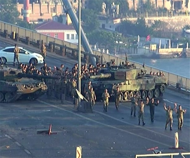 Foto - İşte dakika dakika darbe girişimi!