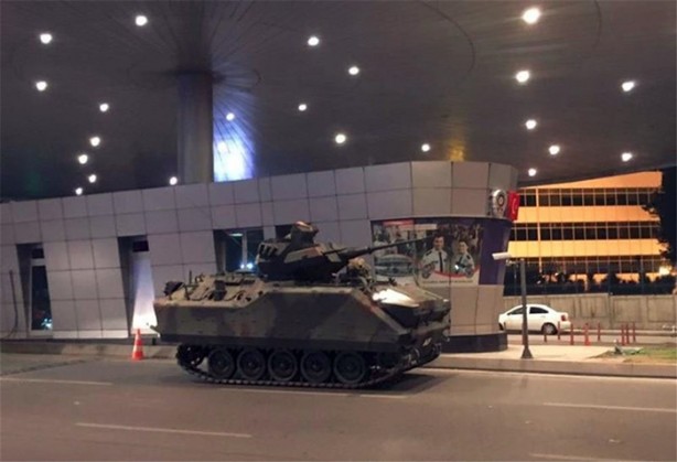 Foto - İşte dakika dakika darbe girişimi!