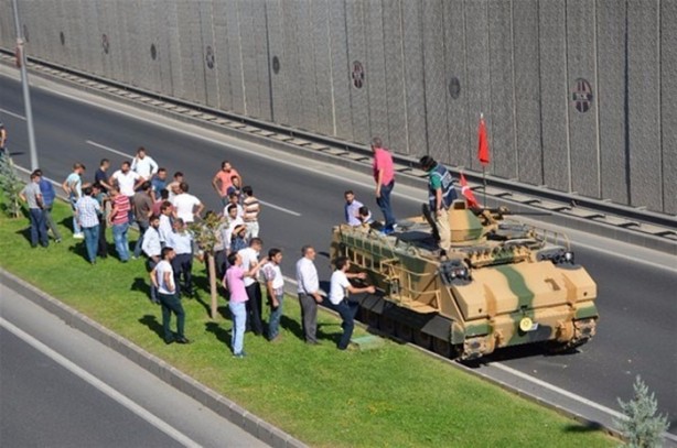 Foto - İşte darbe girişiminden geriye kalanlar