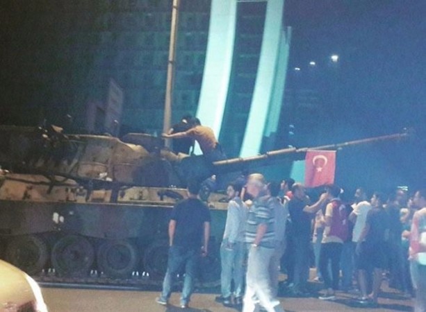 Foto - İşte darbe girişiminden geriye kalanlar