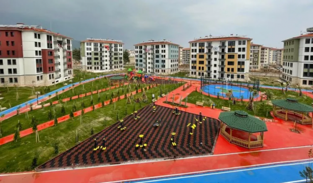 Foto - İşte depremzedelerin yeni yuvaları! 'Rantsal dönüşüm' diyen utanmazlara gelsin