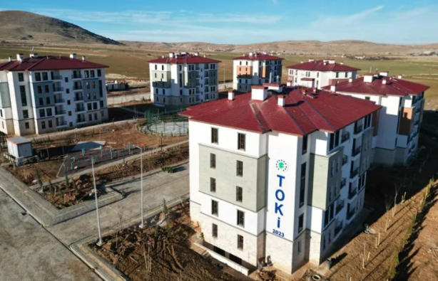 Foto - İşte depremzedelerin yeni yuvaları! 'Rantsal dönüşüm' diyen utanmazlara gelsin