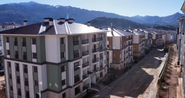 Foto - İşte depremzedelerin yeni yuvaları! 'Rantsal dönüşüm' diyen utanmazlara gelsin