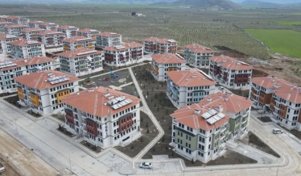 Foto - İşte depremzedelerin yeni yuvaları! 'Rantsal dönüşüm' diyen utanmazlara gelsin