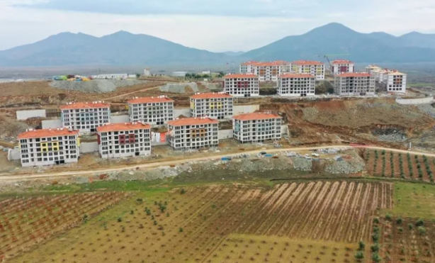 Foto - İşte depremzedelerin yeni yuvaları! 'Rantsal dönüşüm' diyen utanmazlara gelsin