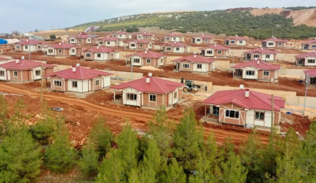 Foto - İşte depremzedelerin yeni yuvaları! 'Rantsal dönüşüm' diyen utanmazlara gelsin