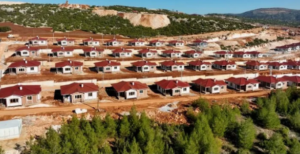 Foto - İşte depremzedelerin yeni yuvaları! 'Rantsal dönüşüm' diyen utanmazlara gelsin