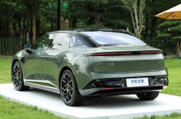 Foto - İşte dünyanın en hızlı şarj olan otomobili: Sadece 10 dakika sürüyor!