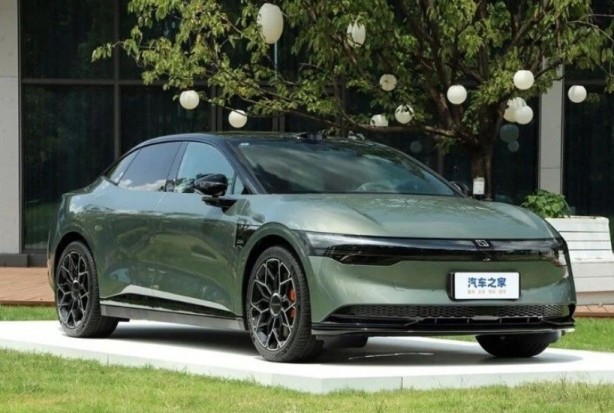 Foto - İşte dünyanın en hızlı şarj olan otomobili: Sadece 10 dakika sürüyor!