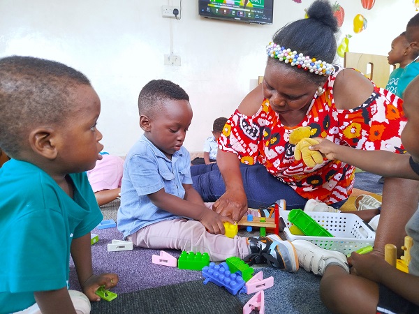 Foto - İşte dünyanın en küçük ressamı