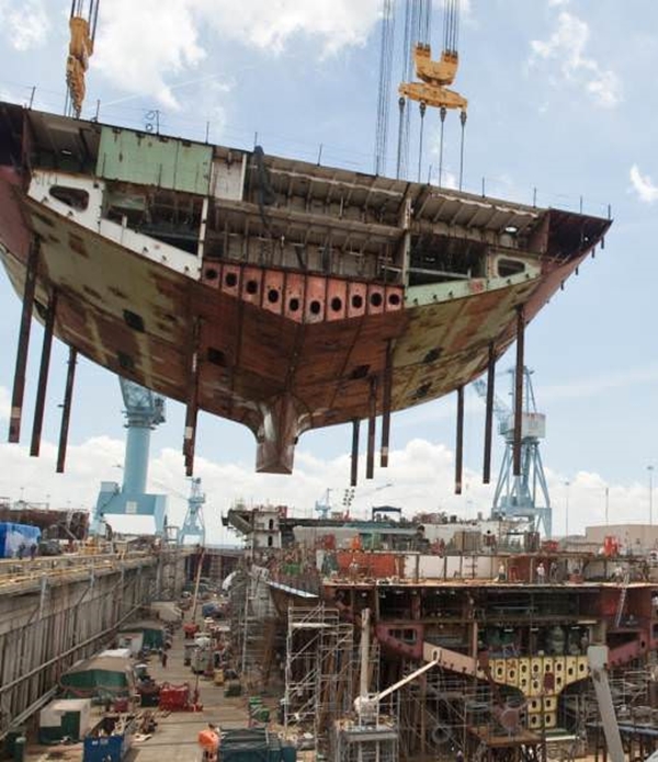 Foto - İşte dünyanın en pahalı uçak gemisi