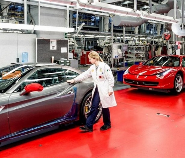 Foto - İşte efsane araba Ferrari'nin üretimi 