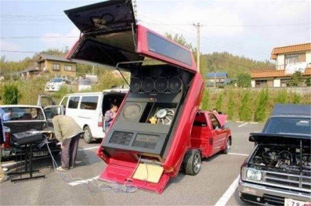 Foto - İşte en çılgın modifiye otomobiller