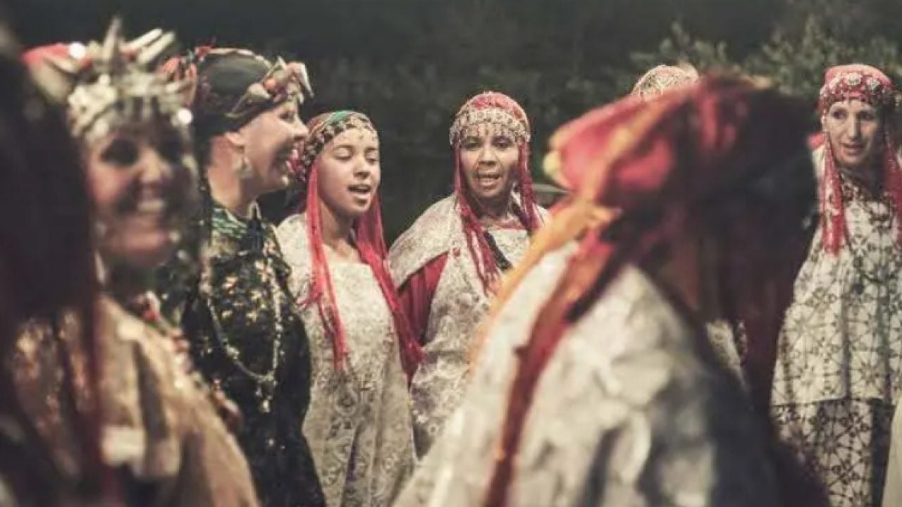 Foto - İşte en gizemli müslüman kabile: Kadınlar değil erkekler peçe takıyor!