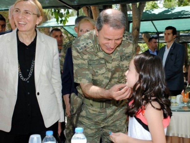 Foto - İşte en güçlü aday Hulusi Akar Paşa