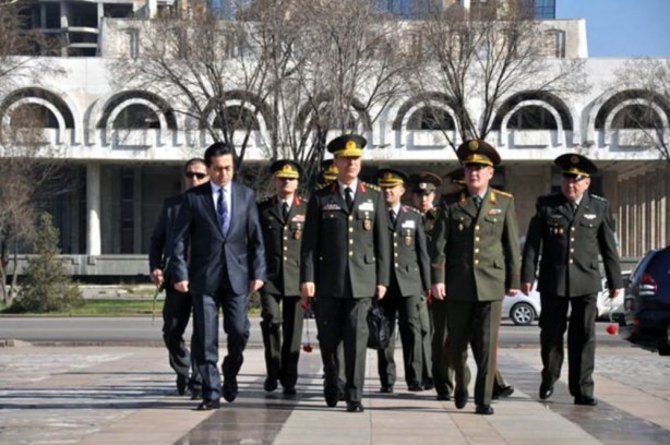 Foto - İşte en güçlü aday Hulusi Akar Paşa