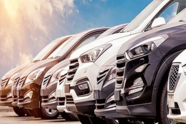 İşte en ucuz otomobiller: 2024 öncesi son fırsat: Fiyatlar peş peşe düşürüldü! Herkes şaşkın...