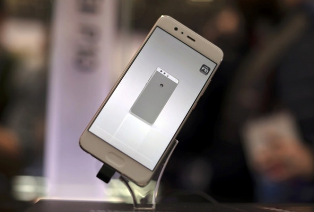 Foto - İşte en uzun süre şarjı giden telefonlar