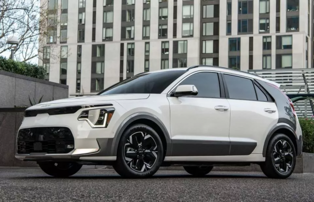 Foto - İşte fiyatı ve özellikleri... Yolların yeni kralı Türkiye’ye giriş yaptı