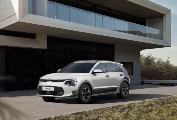 Foto - İşte fiyatı ve özellikleri... Yolların yeni kralı Türkiye’ye giriş yaptı