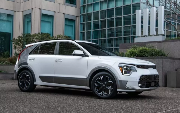 Foto - İşte fiyatı ve özellikleri... Yolların yeni kralı Türkiye’ye giriş yaptı