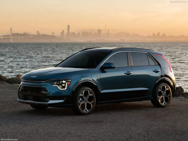 Foto - İşte fiyatı ve özellikleri... Yolların yeni kralı Türkiye’ye giriş yaptı