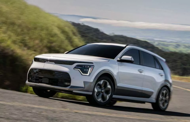 Foto - İşte fiyatı ve özellikleri... Yolların yeni kralı Türkiye’ye giriş yaptı