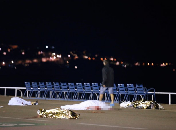 Foto - İşte Fransız basınının sakladığı Nice saldırısının dehşet görüntüleri