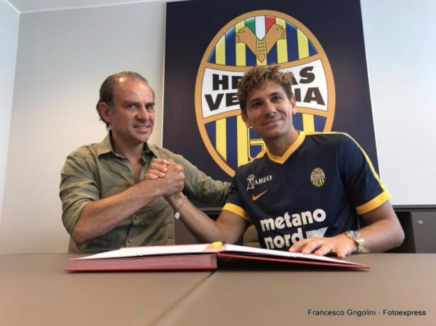 Foto - Futbol camiasında biten transferler