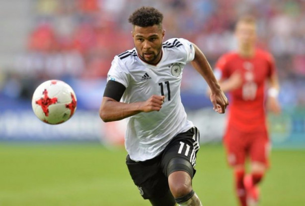 Foto - Futbol camiasında biten transferler