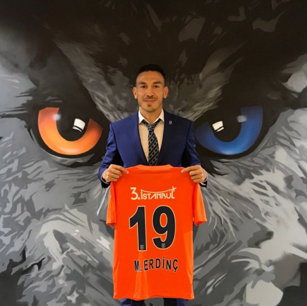 Foto - Futbol camiasında biten transferler