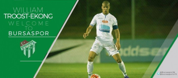 Foto - Futbol camiasında biten transferler