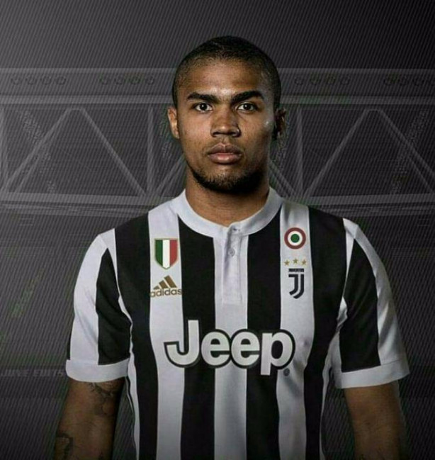 Foto - Futbol camiasında biten transferler