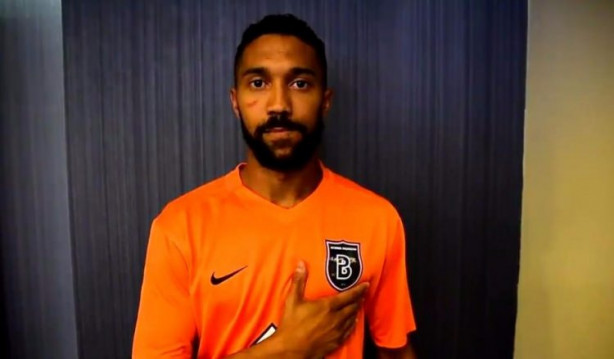 Foto - Futbol camiasında biten transferler