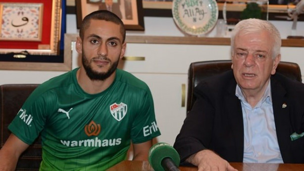 Foto - Futbol camiasında biten transferler