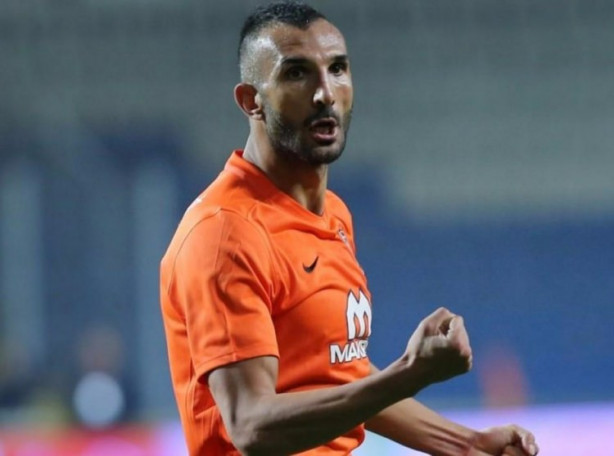 Foto - Futbol camiasında biten transferler