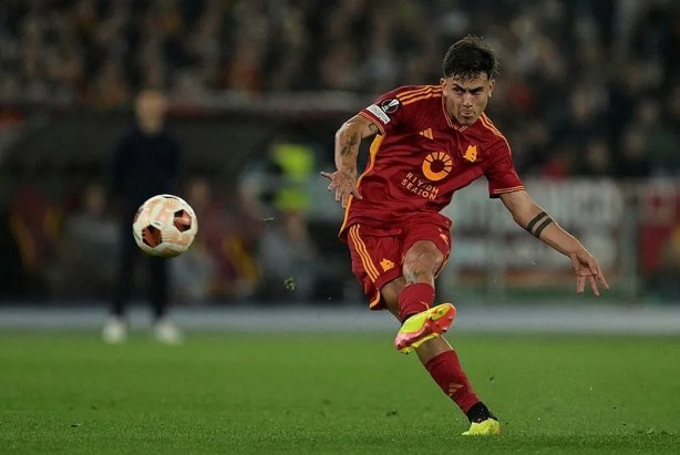 Foto - İşte Galatasaray'ın ilk transferi! Devler Ligi için dünya yıldızı...