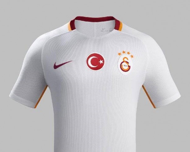 Foto - İşte Galatasaray'ın yeni formaları 