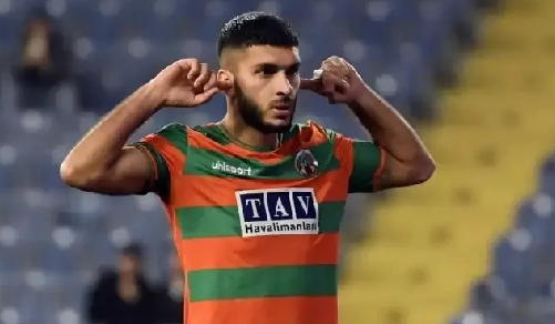 Foto - İşte Galatasaray'ın yeni sağ beki! O mevki için kritik uyarı! Maaşı belli oldu...