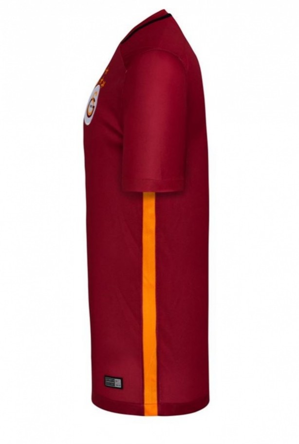 Foto - İşte Galatasaray'ın yeni sezon formaları