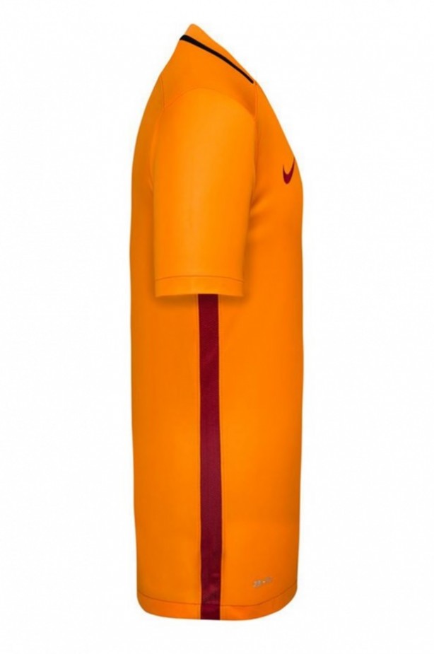 Foto - İşte Galatasaray'ın yeni sezon formaları