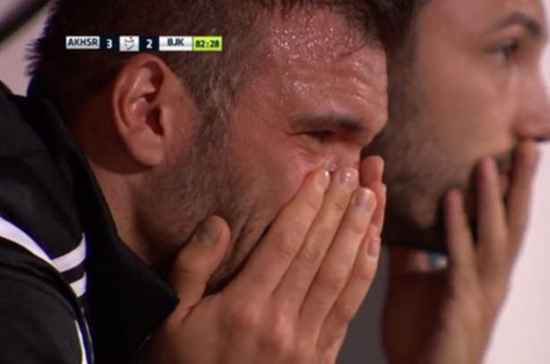 Foto - İşte gözyaşlarını tutamayan futbolcular