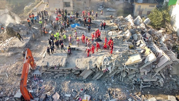 Foto - İbn-i Sina'nın binlerce yıl öncesindeki deprem uyarısı gündem oldu: Zelzel sonrası ortaya çıkabilir