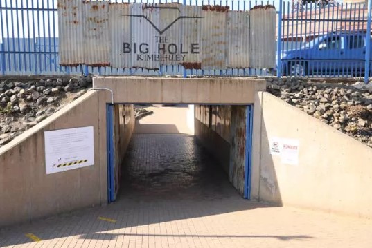 Foto - İşte insan eliyle açılmış en büyük çukur: Tam 240 metre!