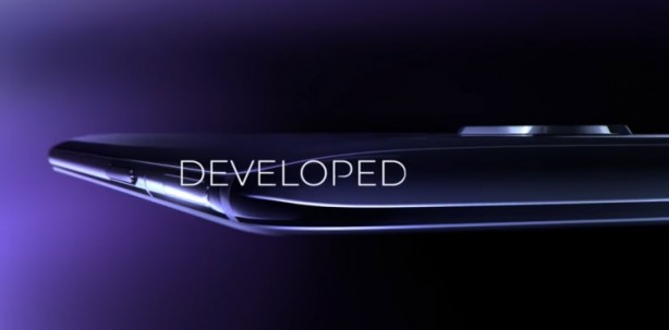 Foto - iPhone X'i bitirecek telefon tanıtıldı!