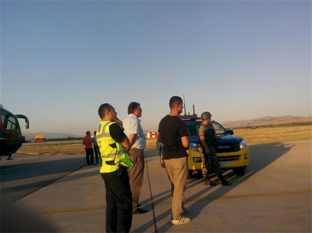 Foto - İşte iş makineleriyle kalkışı engellenen F-4'ler
